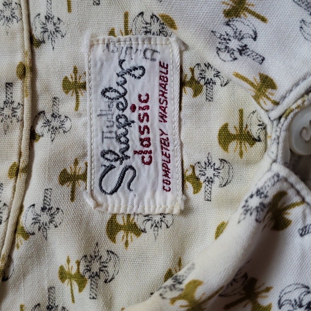 1970 vintage Shapely classic botton down shirt.